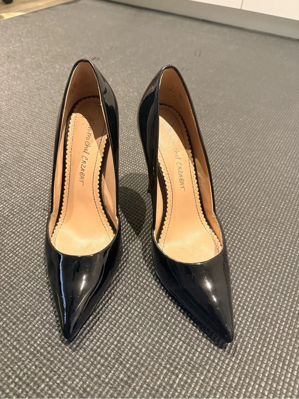 Jean-Michel Cazabat Black Patent Leather Pointed Toe Pumps Size 39
